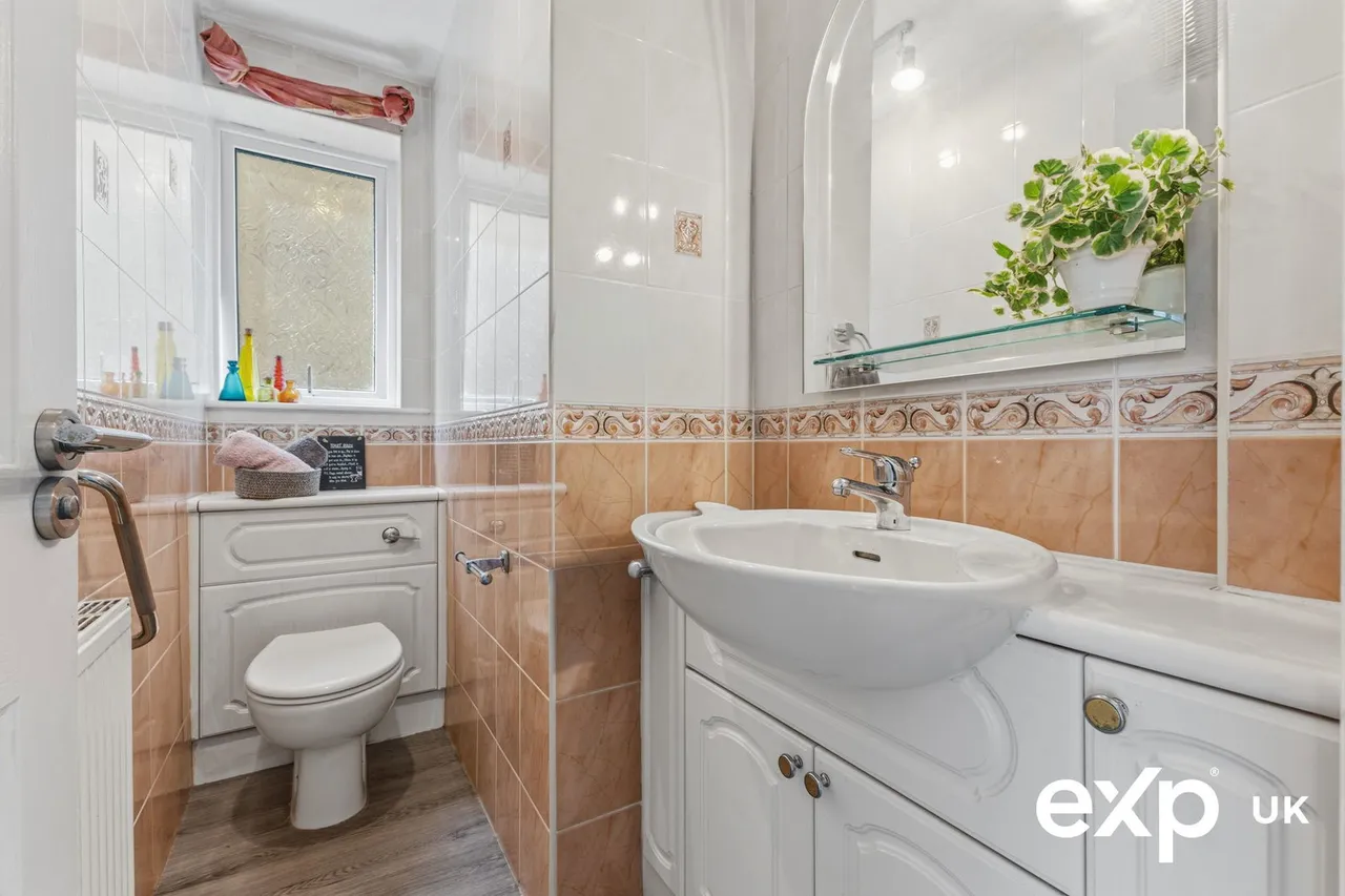 Swinton Rise, Ravenshead, photo 6