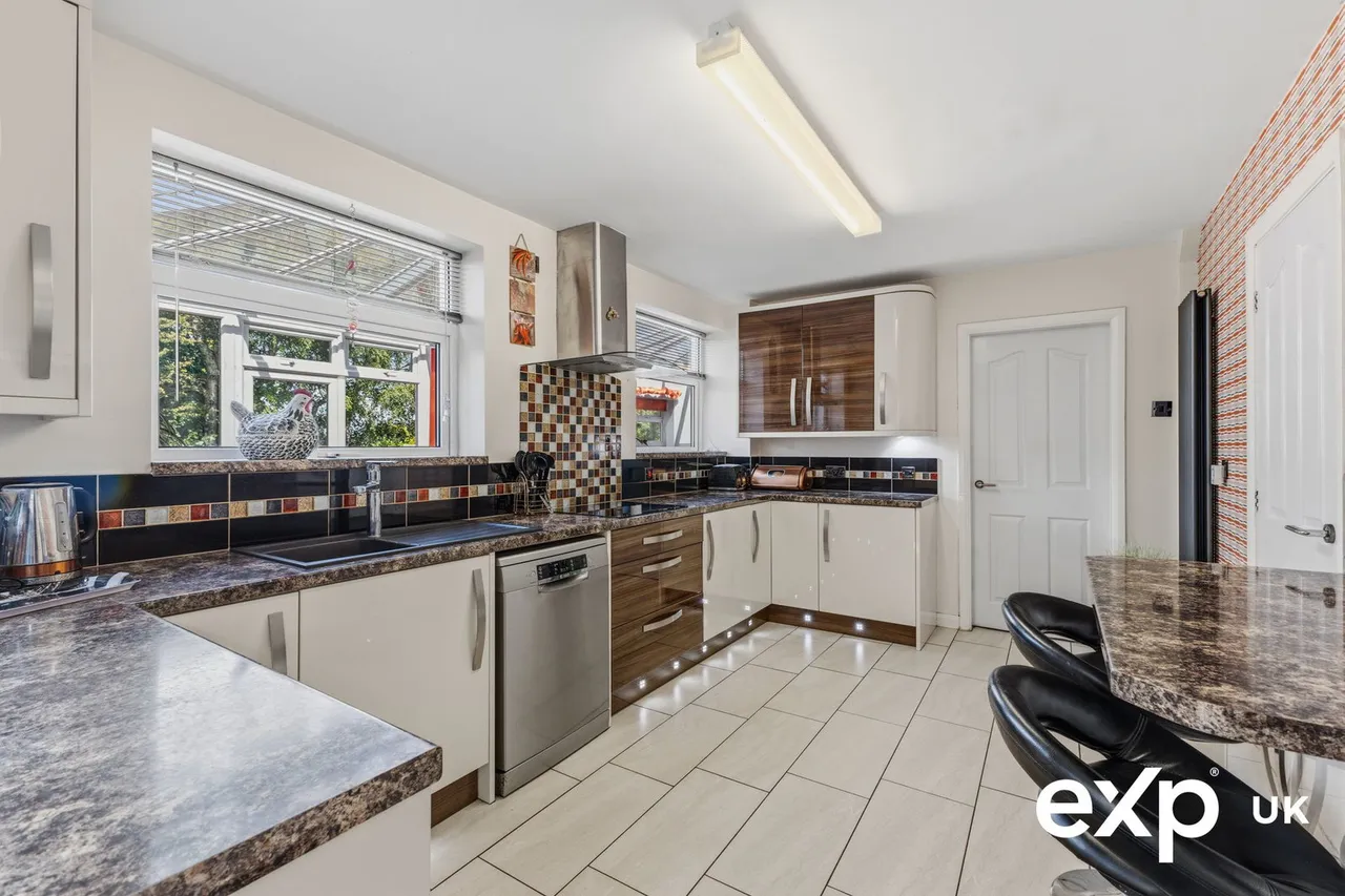 Swinton Rise, Ravenshead, photo 8