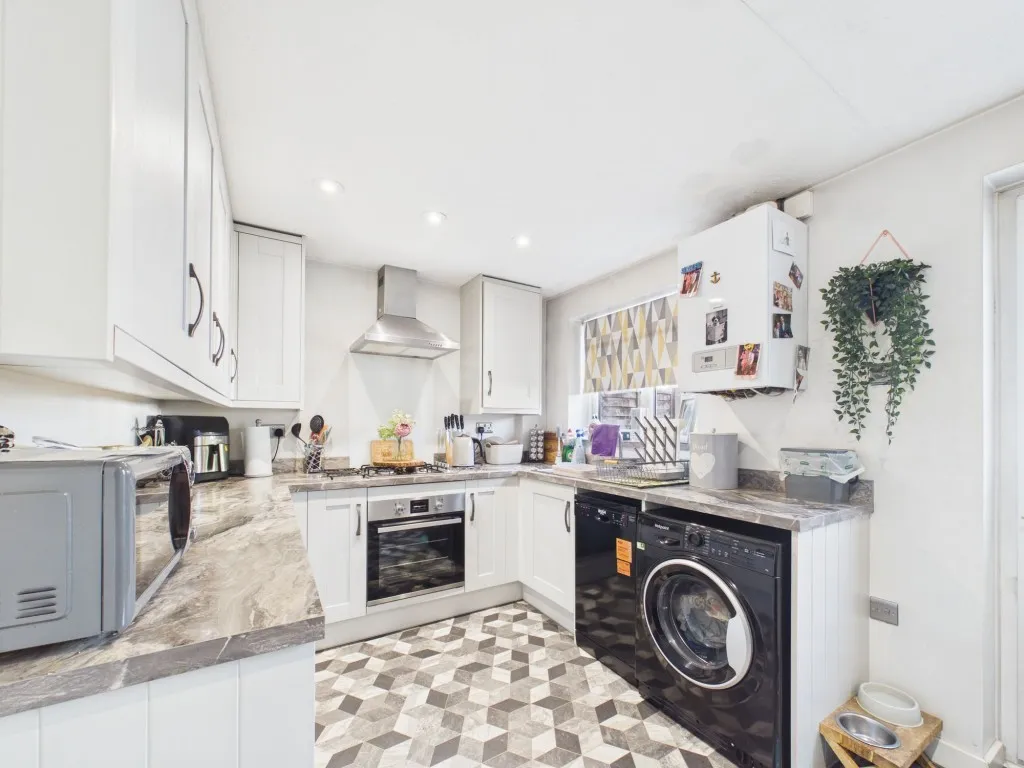 Silbury Close, Calcot, RG31, photo 3