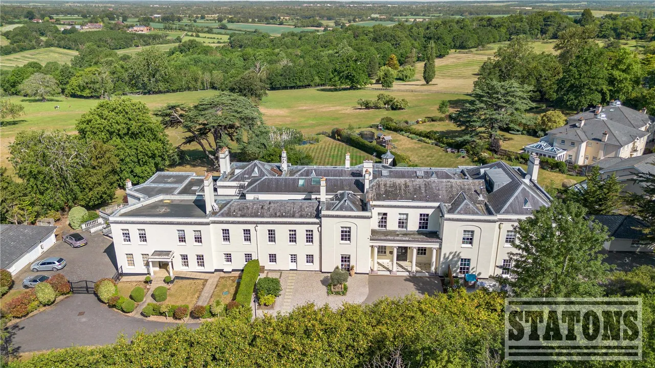 Essendon Place, Essendon, Hatfield, Hertfordshire, AL9 6GZ, photo 5