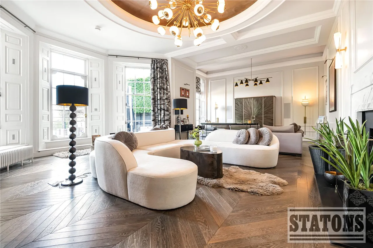Essendon Place, Essendon, Hatfield, Hertfordshire, AL9 6GZ, photo 23