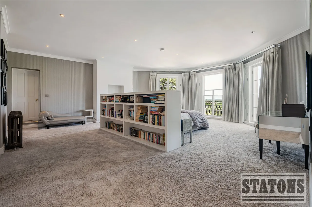 Essendon Place, Essendon, Hatfield, Hertfordshire, AL9 6GZ, photo 37