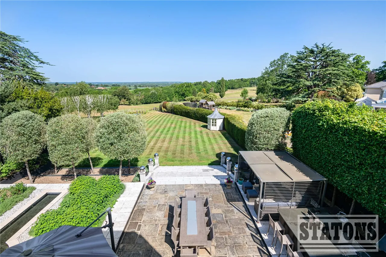 Essendon Place, Essendon, Hatfield, Hertfordshire, AL9 6GZ, photo 43