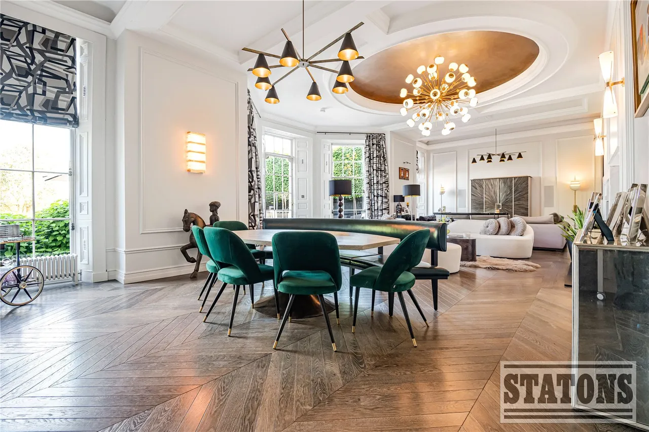 Essendon Place, Essendon, Hatfield, Hertfordshire, AL9 6GZ, photo 17