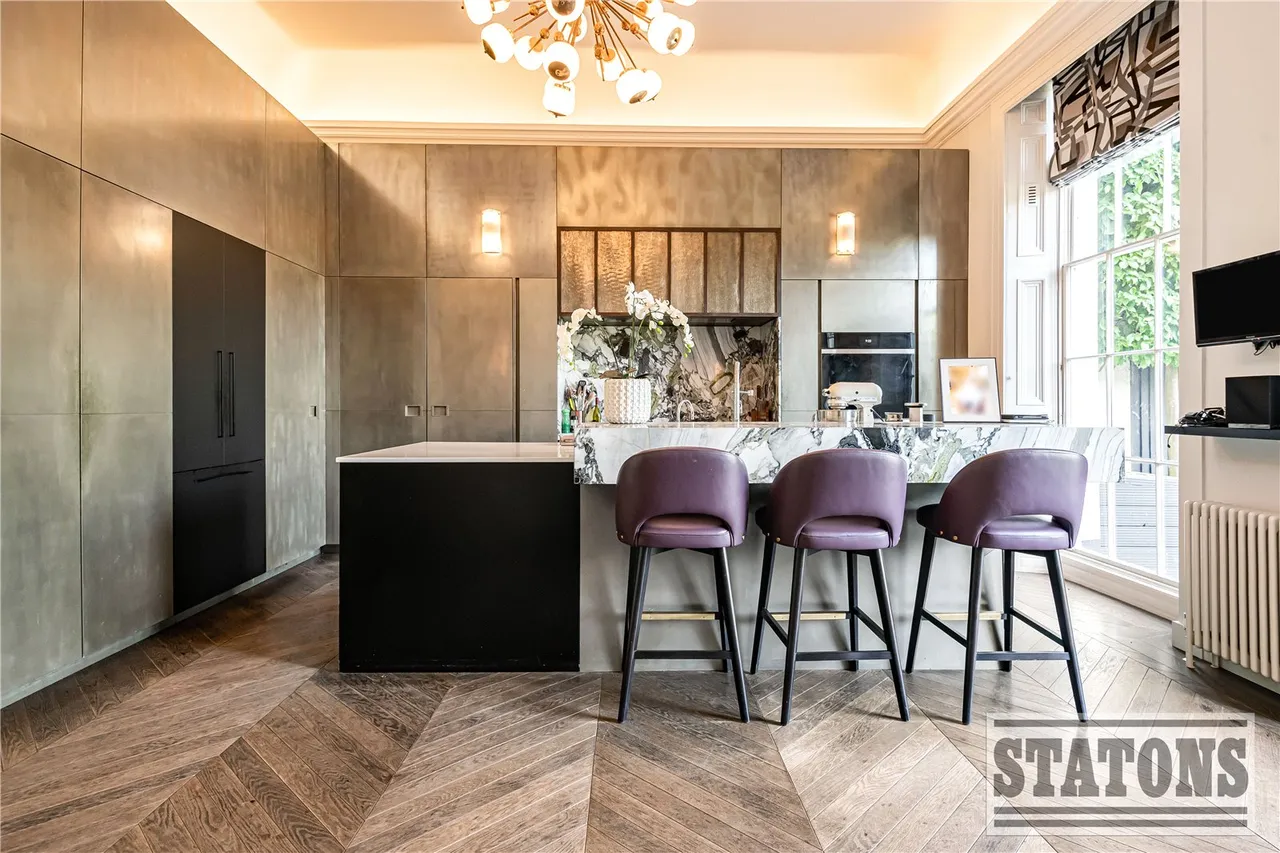 Essendon Place, Essendon, Hatfield, Hertfordshire, AL9 6GZ, photo 10