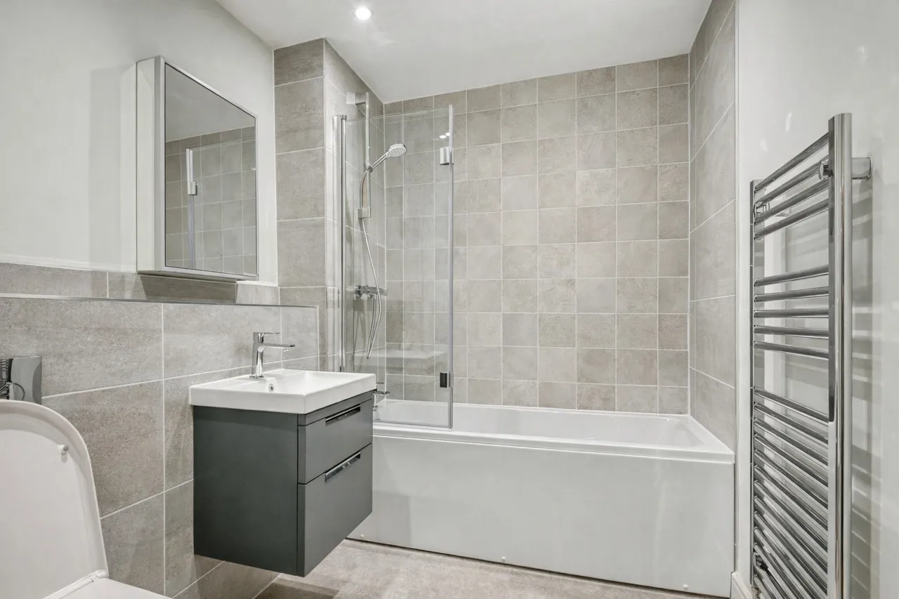 Hatfield Court, Tamworth, photo 9