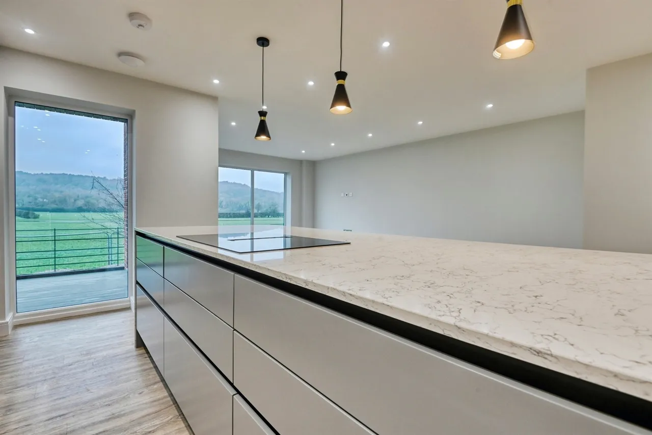Hatfield Court, Tamworth, photo 6