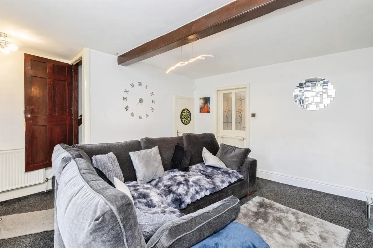 3 bed house for sale — Main Street, Wilsden, Bradford