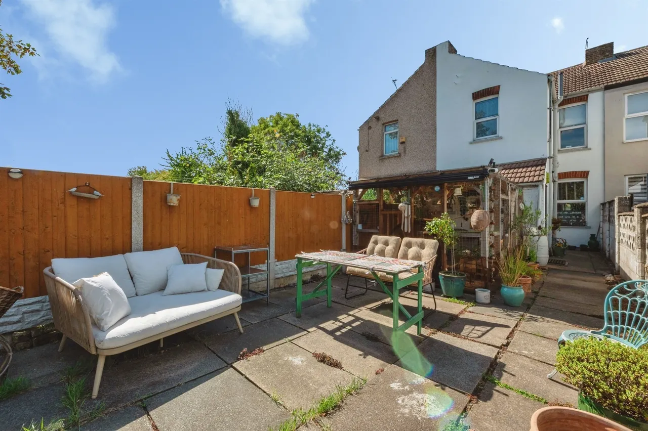 Brentwood Road, Chadwell St Mary, RM16, photo 16