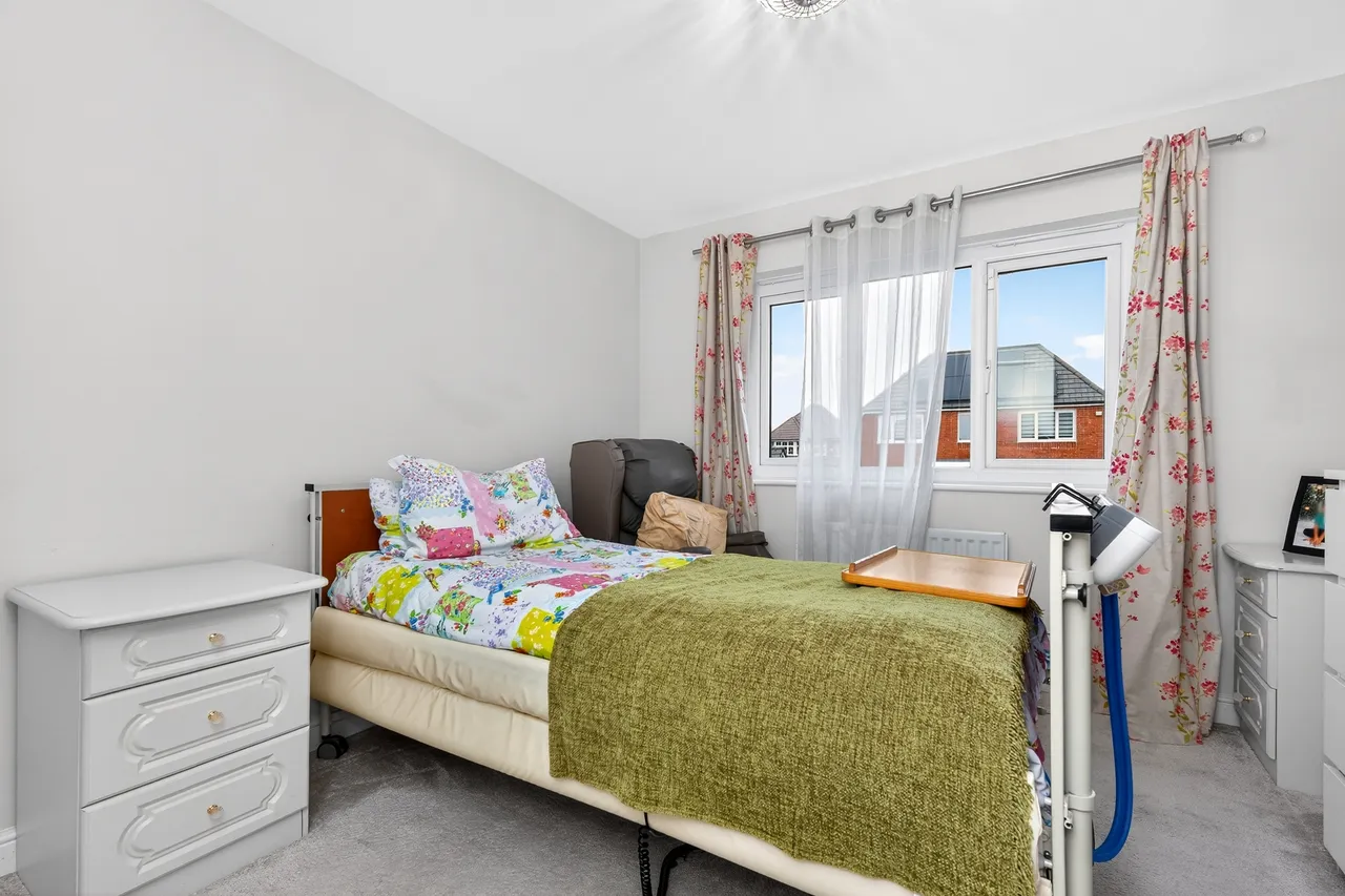 Counthill Road, Oldham, OL4, photo 17