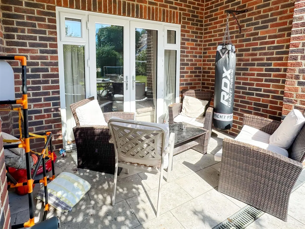 St. Marys Close, Littlehampton, photo 21