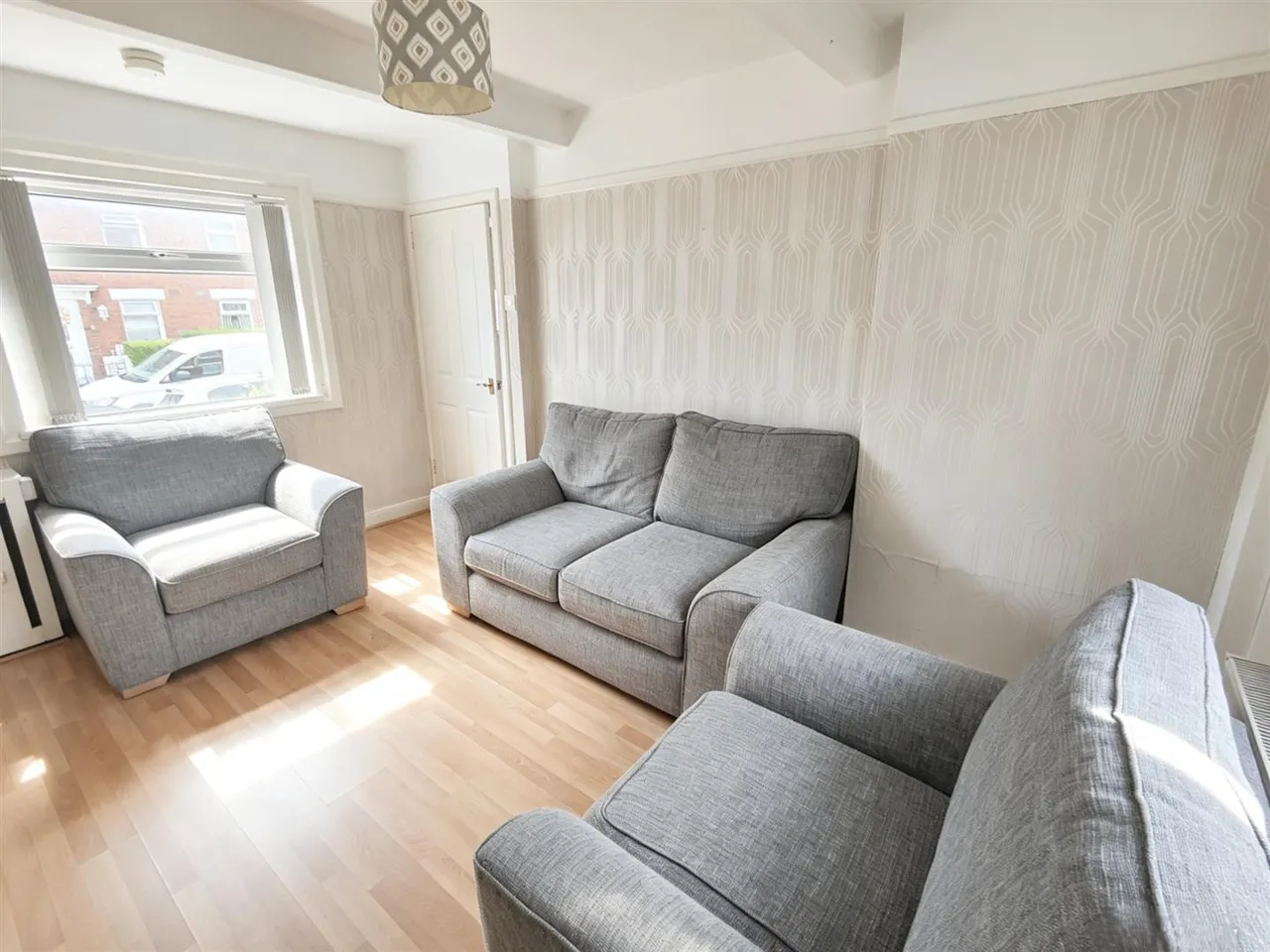 Seagrove Parade, Belfast, BT15, photo 4