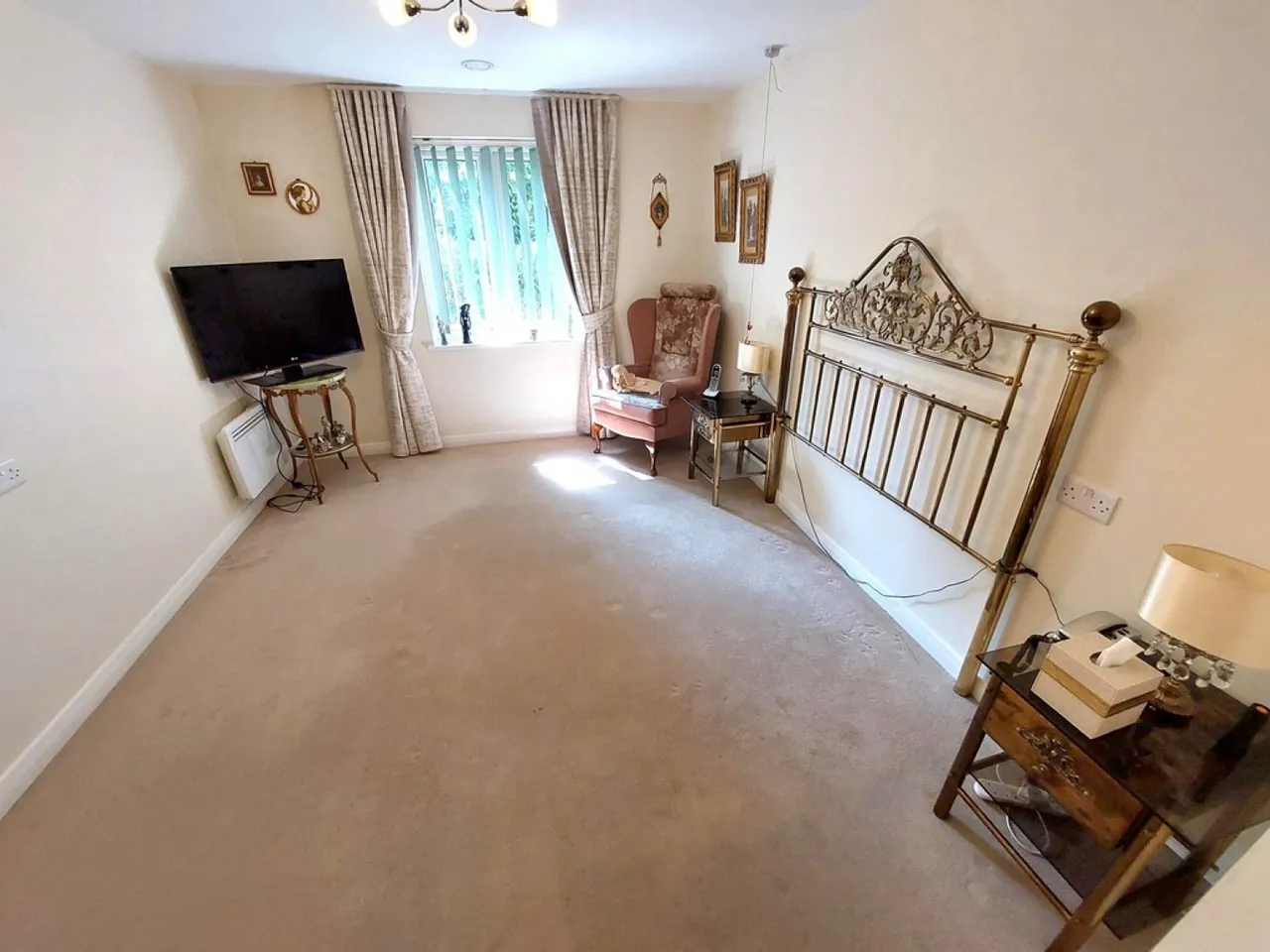 Broadfield Court, Prestwich, M25, photo 7