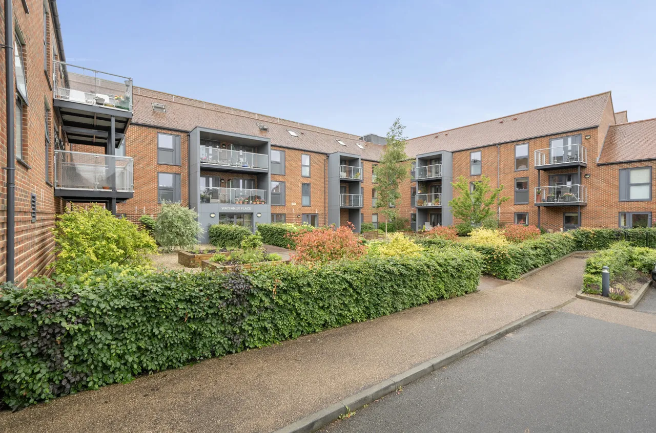 2 bed flat for sale, The Dean, Alresford, SO24