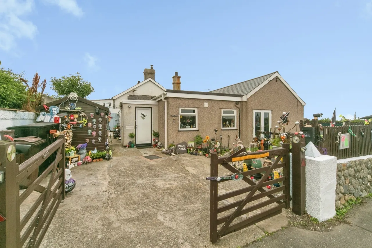 Aberdesach, Caernarfon, LL54, photo 18
