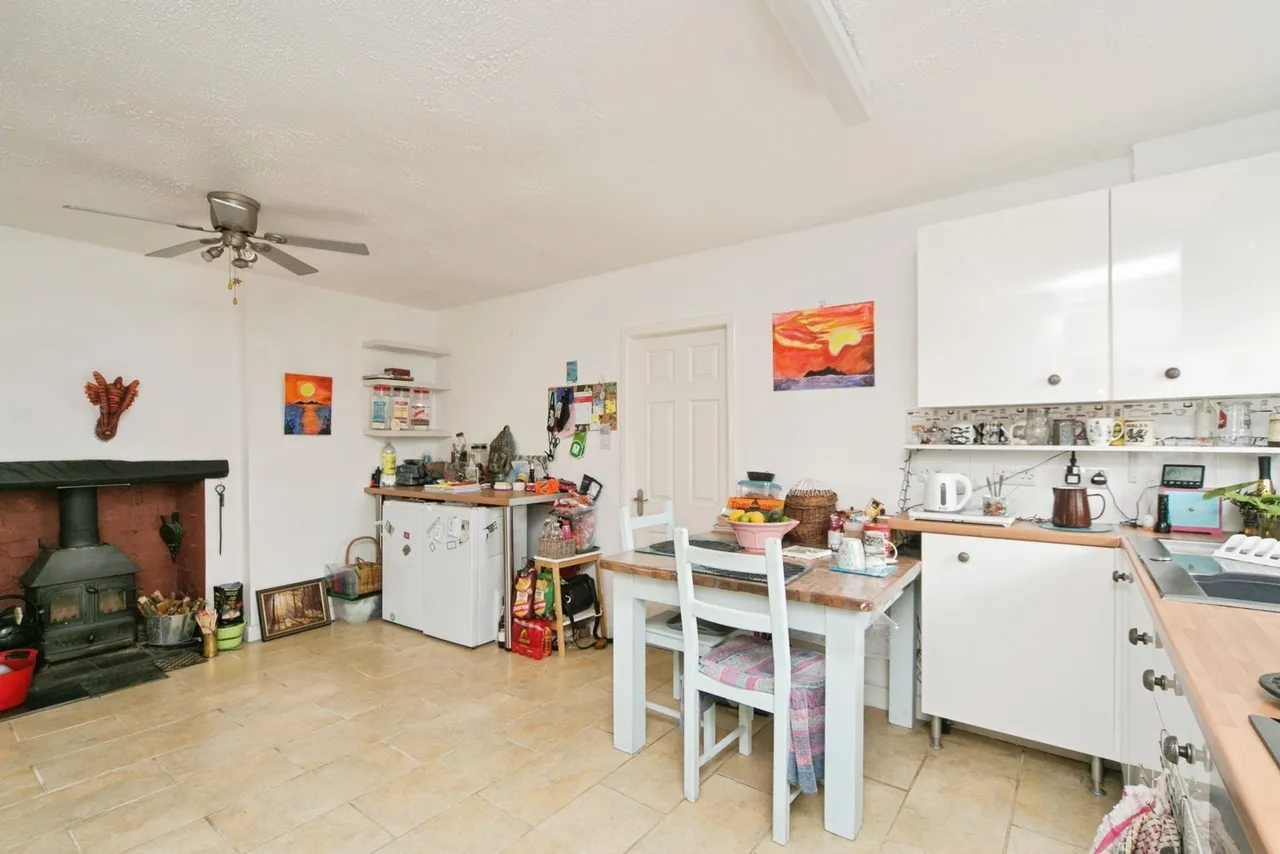 Aberdesach, Caernarfon, LL54, photo 6