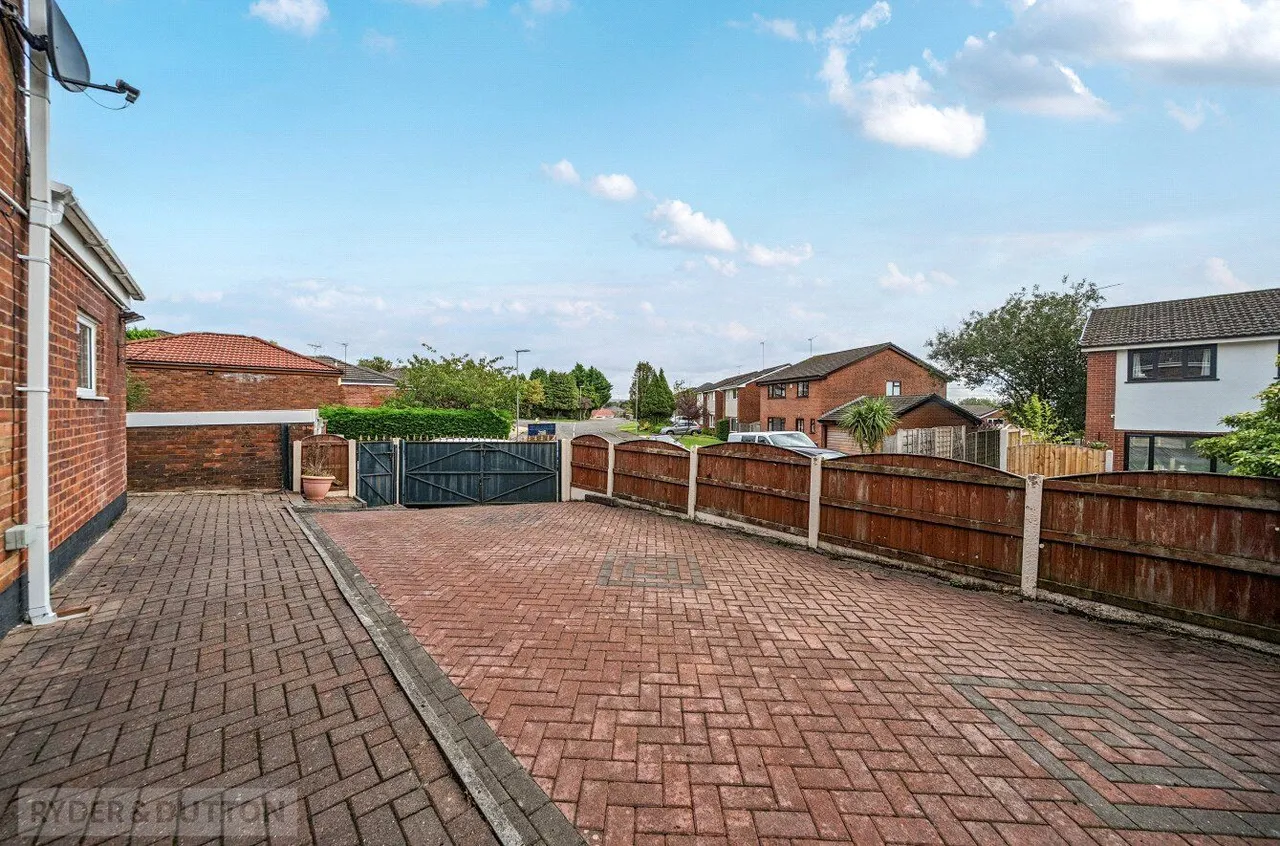 Cottage Walk, Shawclough, OL12, photo 17