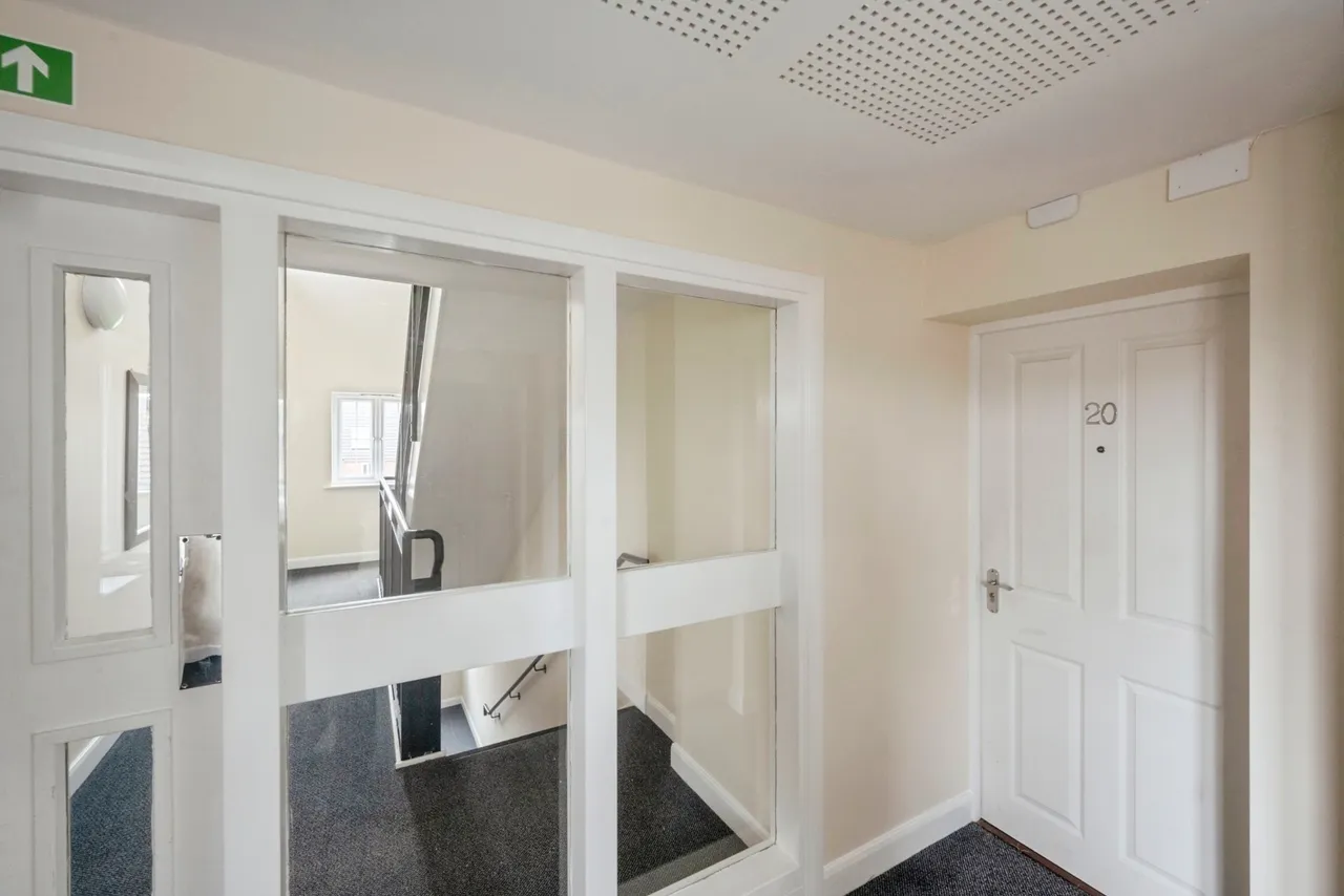 Derwent Drive, Doncaster, South Yorkshire, DN4, photo 5