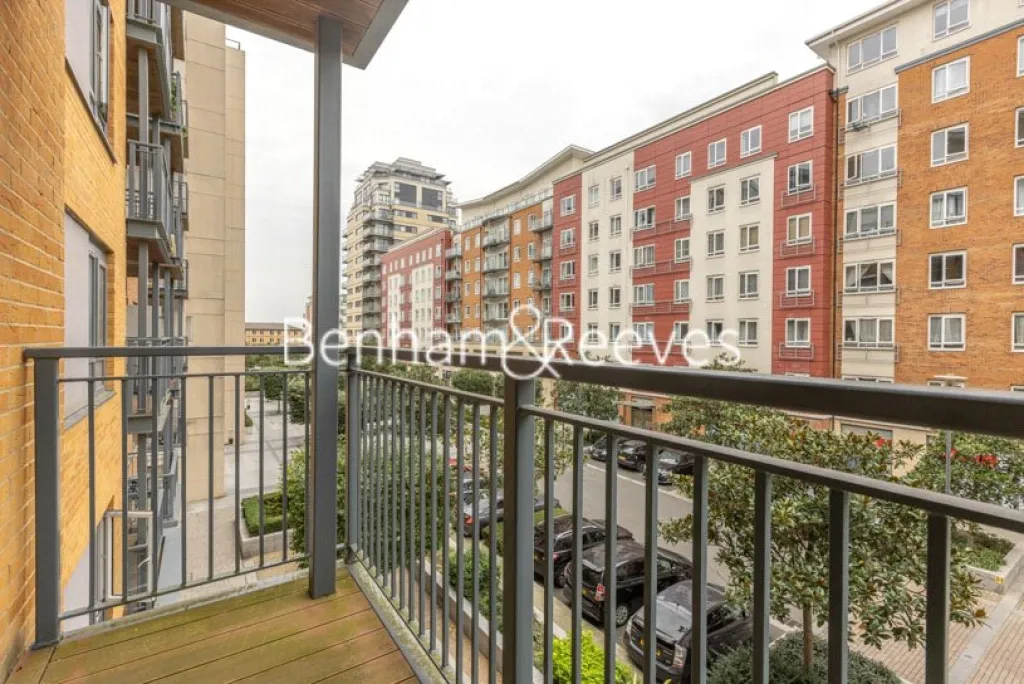 Boulevard Drive, Beaufort Park, NW9, photo 5