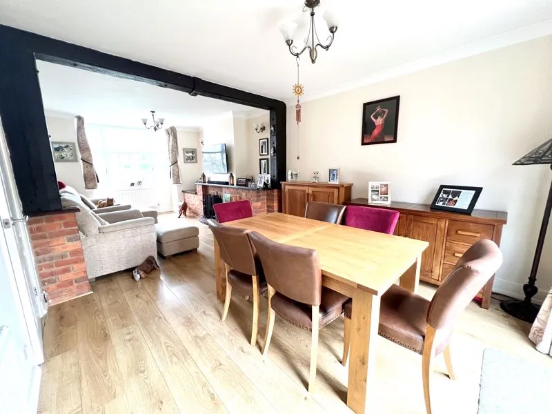 Kingsmead Road, High Wycombe HP11 1HU, photo 5