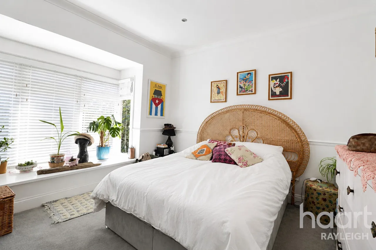 St Vincents Road, SS0, photo 6