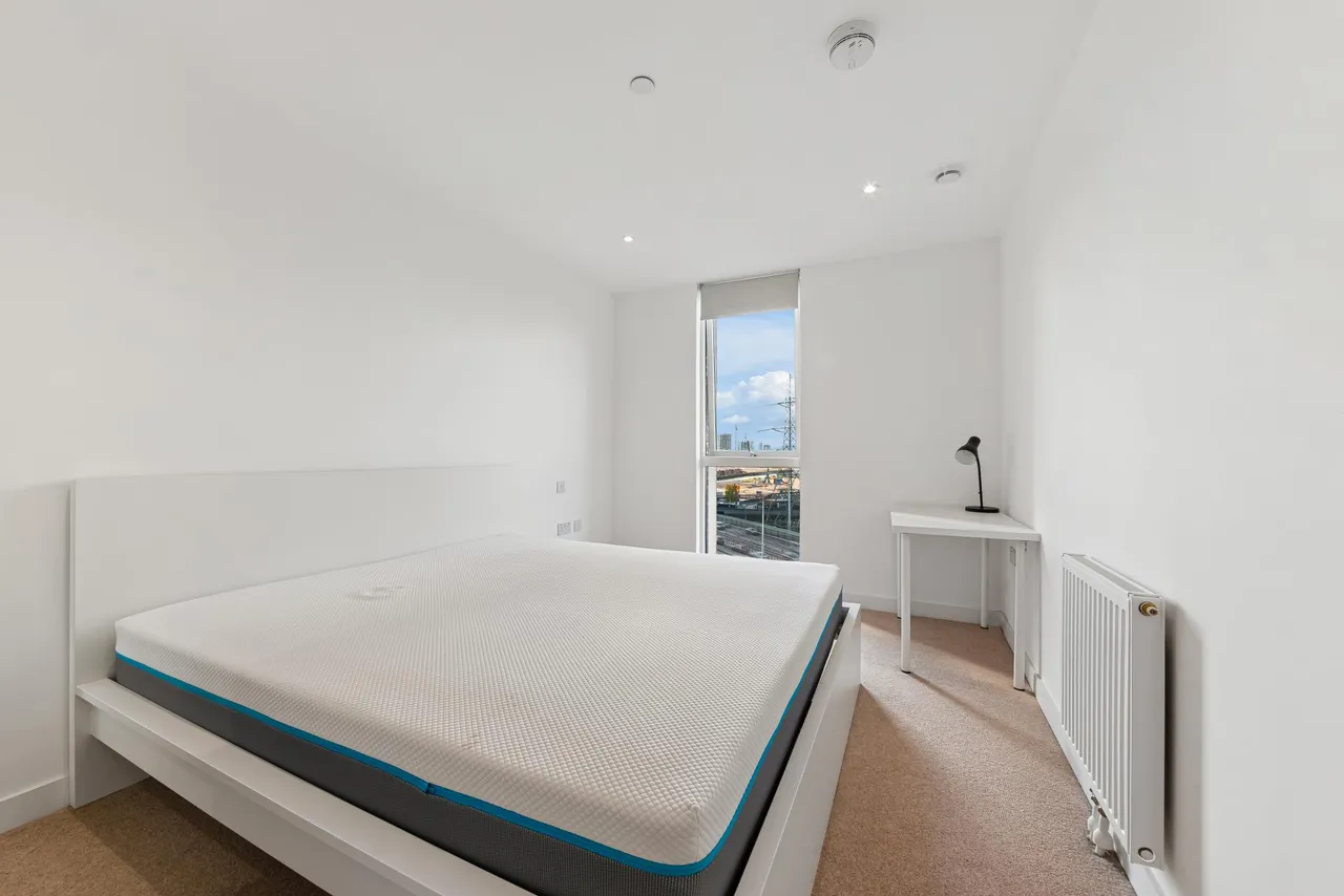Terry Spinks Place, London, E16, photo 9