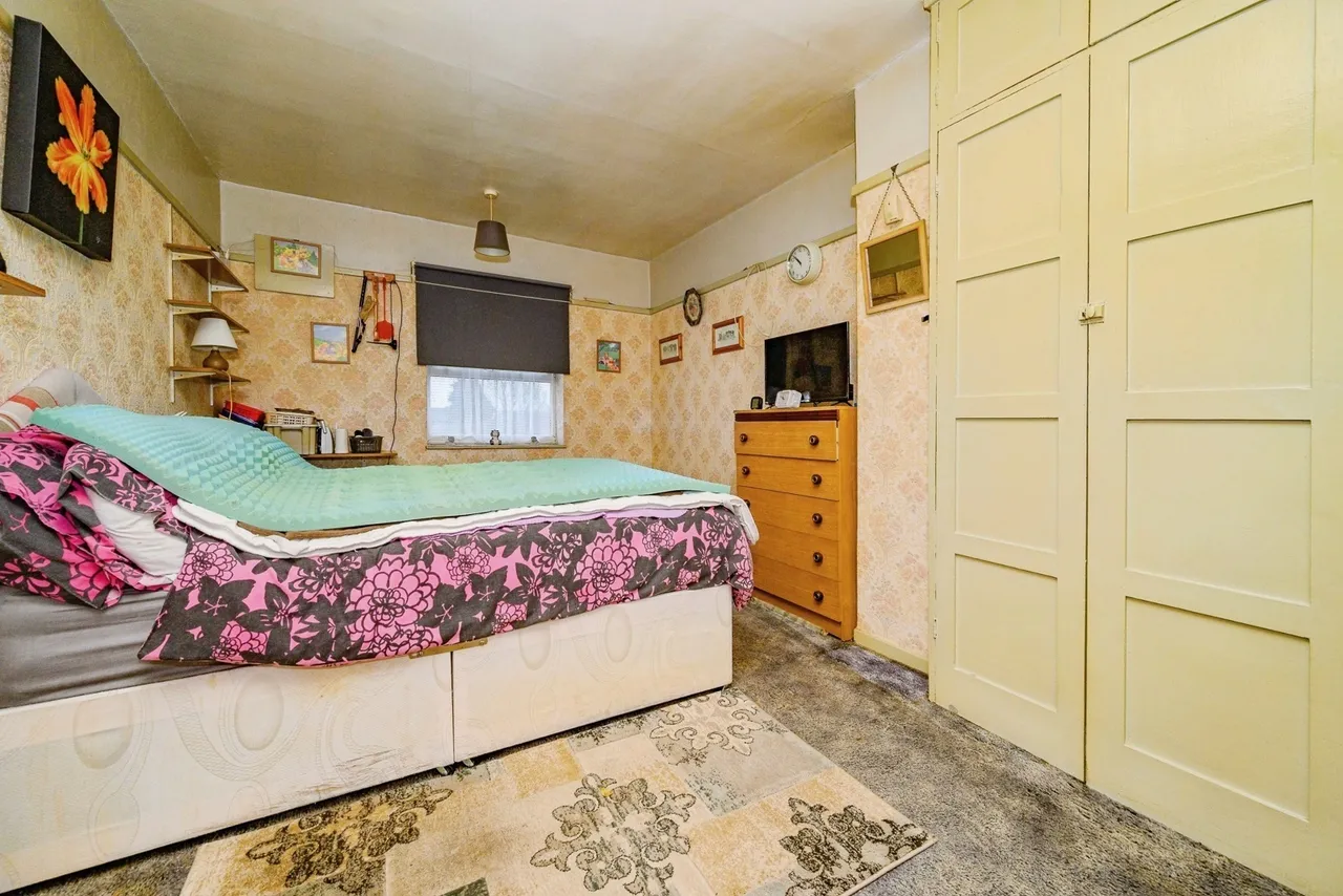 Abbey Drive, Luton, Bedfordshire, LU2, photo 9