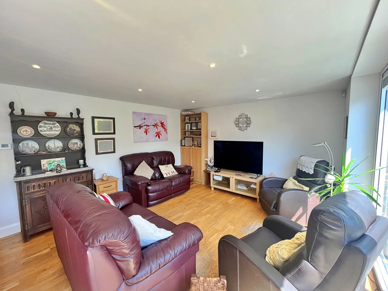 Ferrymead Avenue, Greenford, UB6, photo 3