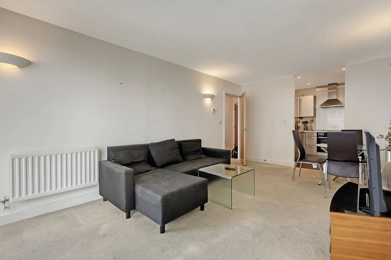 Neutron Tower, London, E14, photo 4