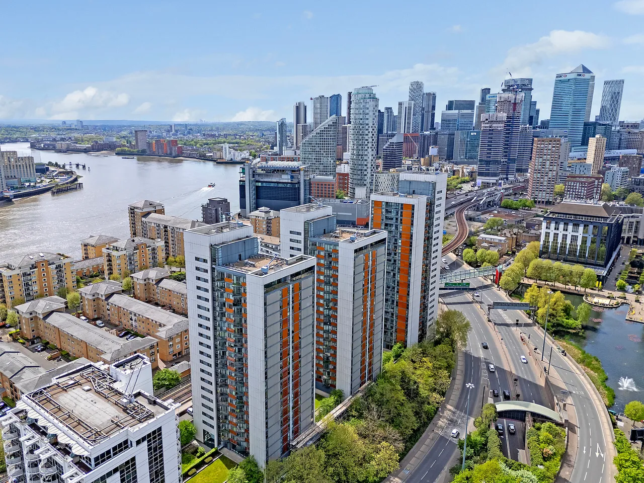 Neutron Tower, London, E14, photo 13