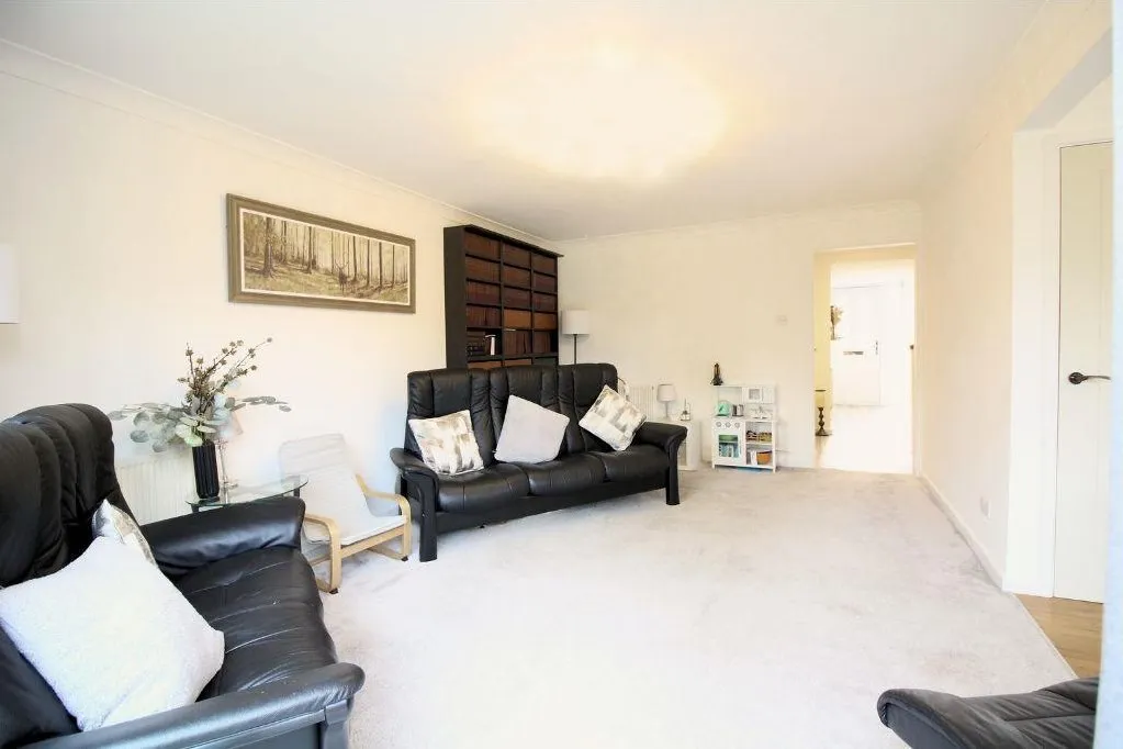 Woodlands Way, Horsham, West Sussex RH13 9TF, photo 4