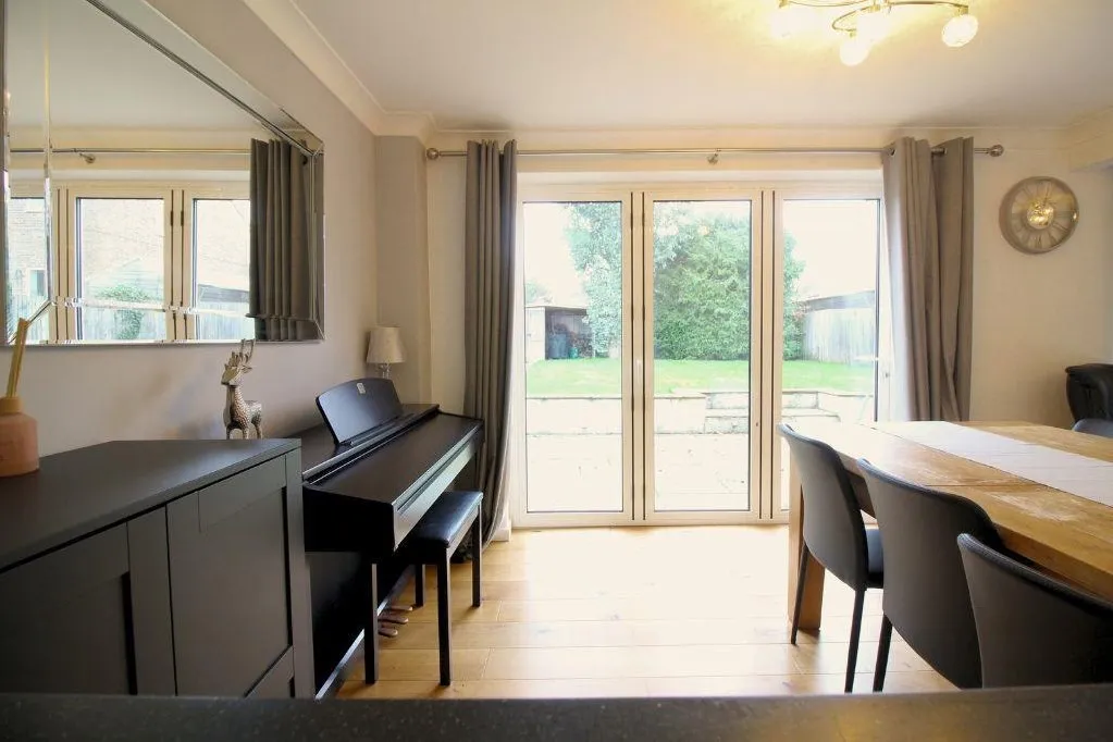 Woodlands Way, Horsham, West Sussex RH13 9TF, photo 12