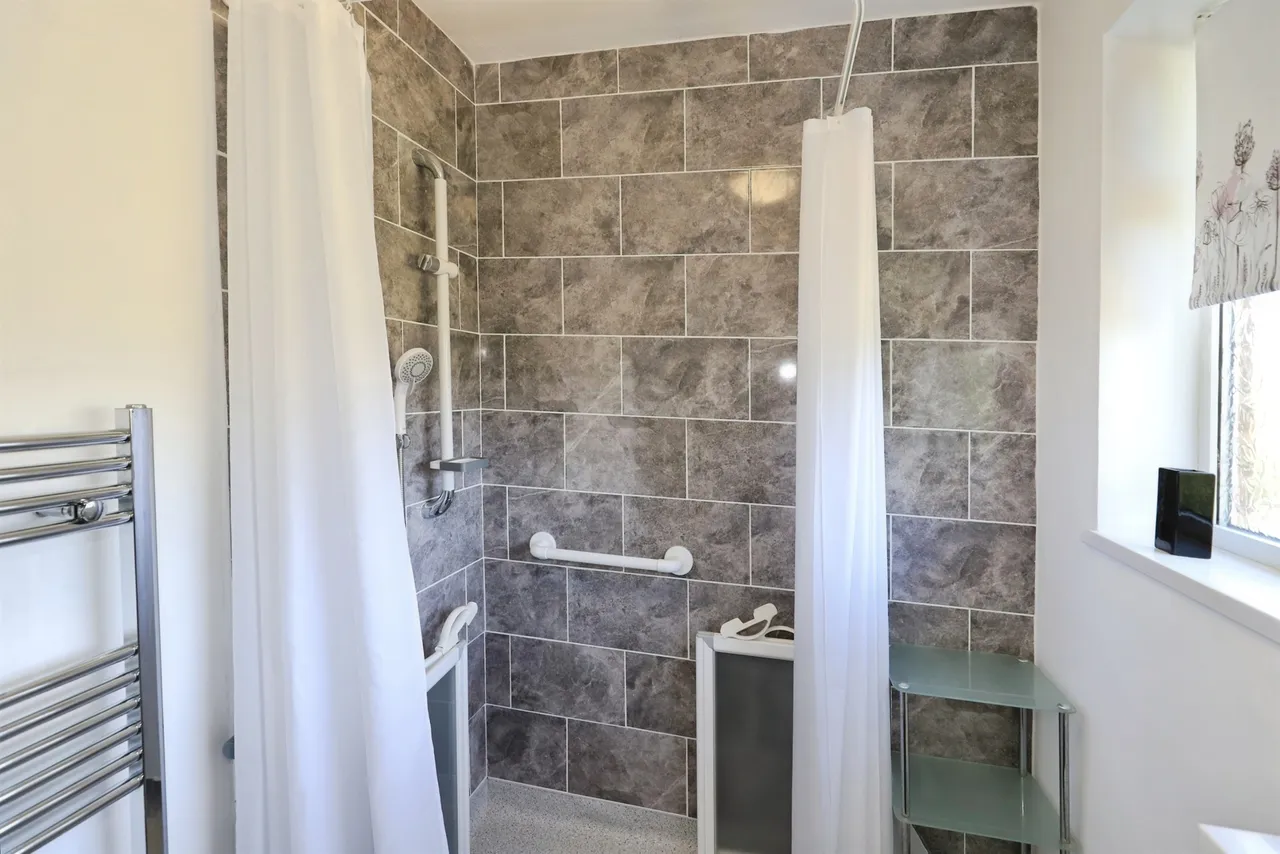 Meldon Drive, Bilston, WV14, photo 16