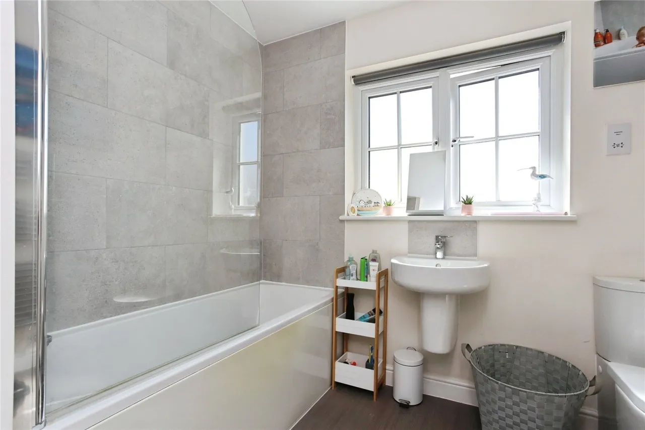 Hazelwood Close, Tonbridge, TN11, photo 13