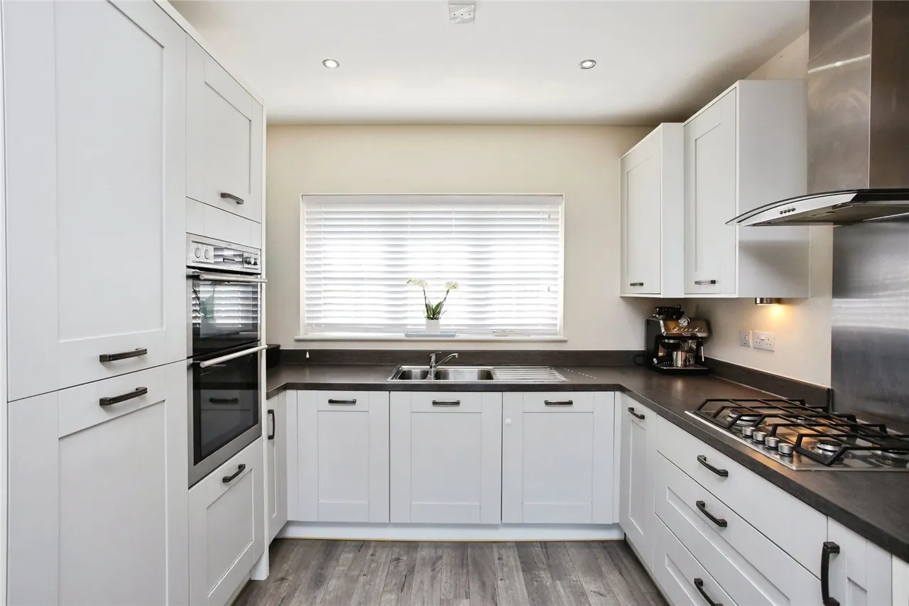 Hazelwood Close, Tonbridge, TN11, photo 2