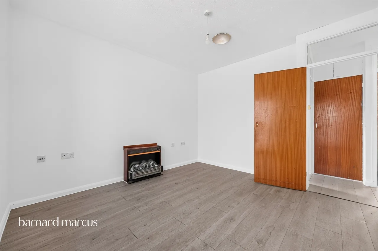 Bletchingley Close, Thornton Heath, CR7, photo 8