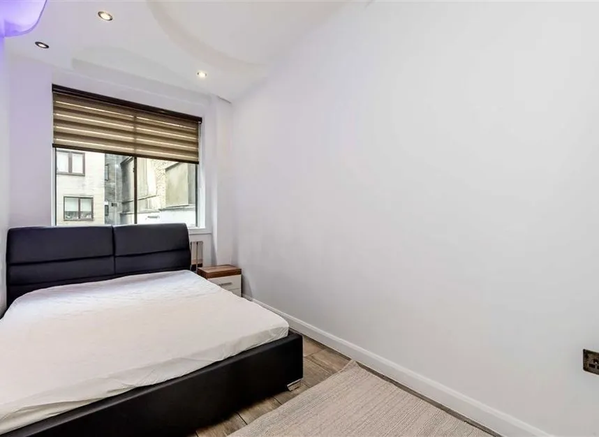 Porchester Gate, Queensway, W2, photo 6