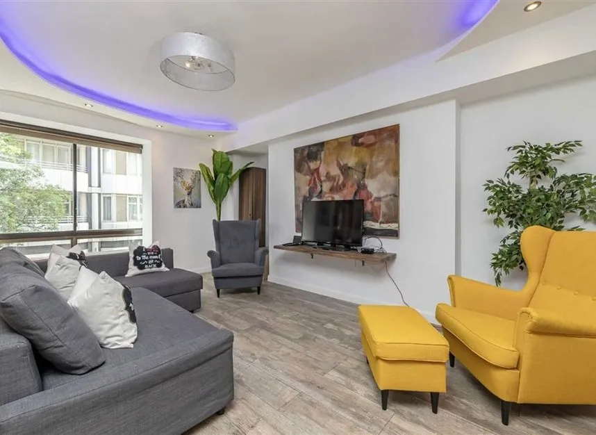 Porchester Gate, Queensway, W2, photo 2
