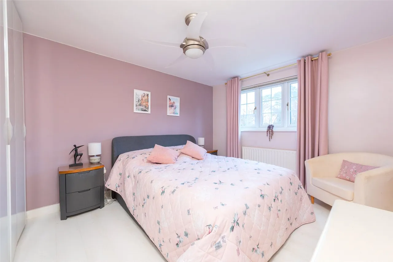 Fleet Road, Farnborough, Hampshire, GU14 9RG, photo 12
