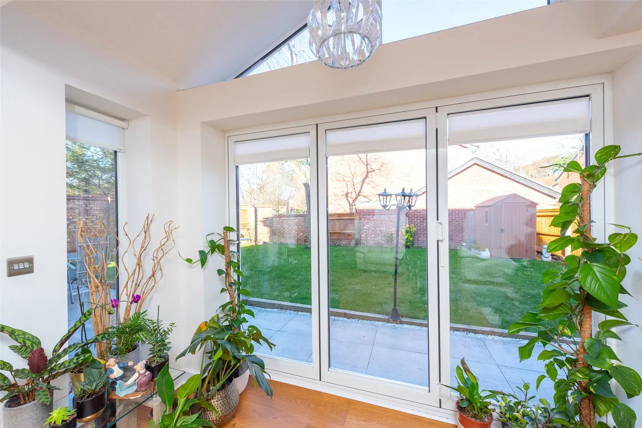 Fleet Road, Farnborough, Hampshire, GU14 9RG, photo 5
