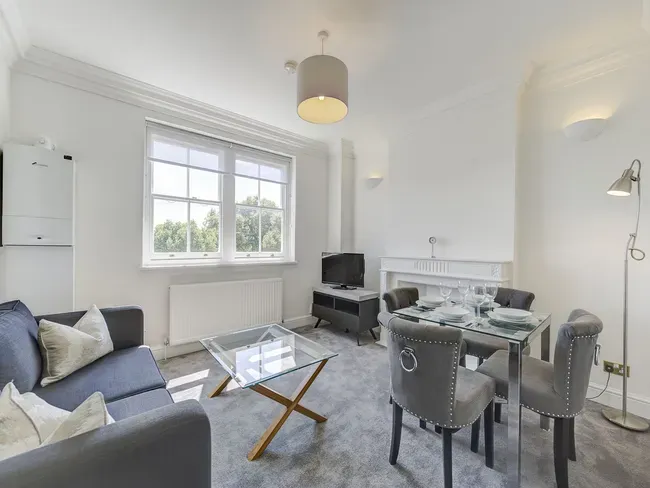 2 bed flat to rent — TWO BEDROOM, TO LET, LEXHAM GARDENS W8