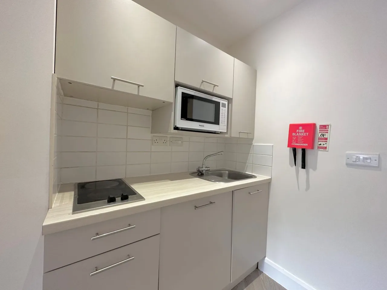 Room 16, Waterside House Woodley Headland, Milton Keynes, Peartree Bridge, MK6 3FE, photo 5