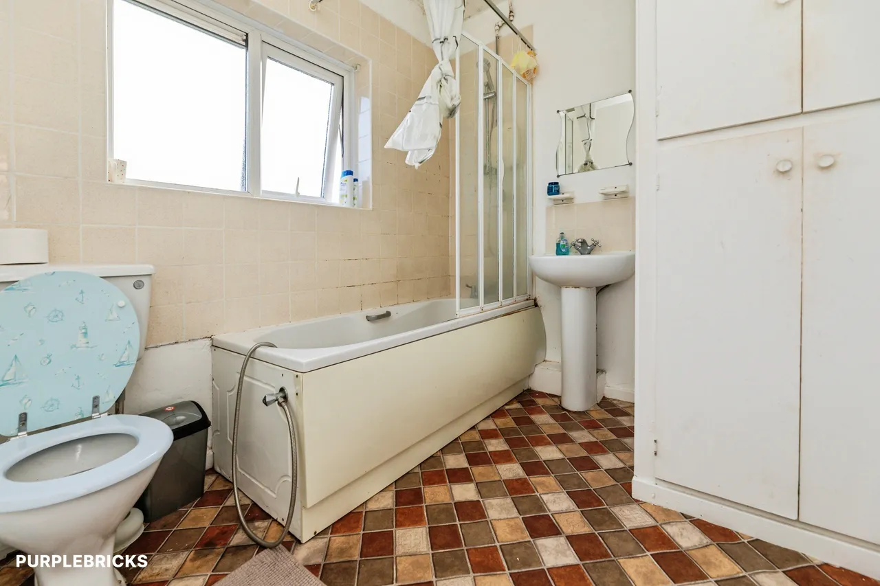 Foxglove Road, Sheffield, S5, photo 10