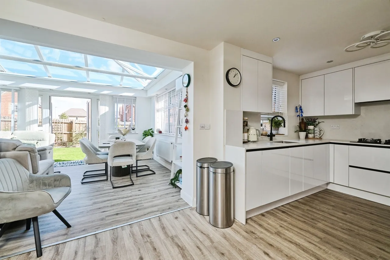 Langsett Gardens, Hampton Water, PE7, photo 5