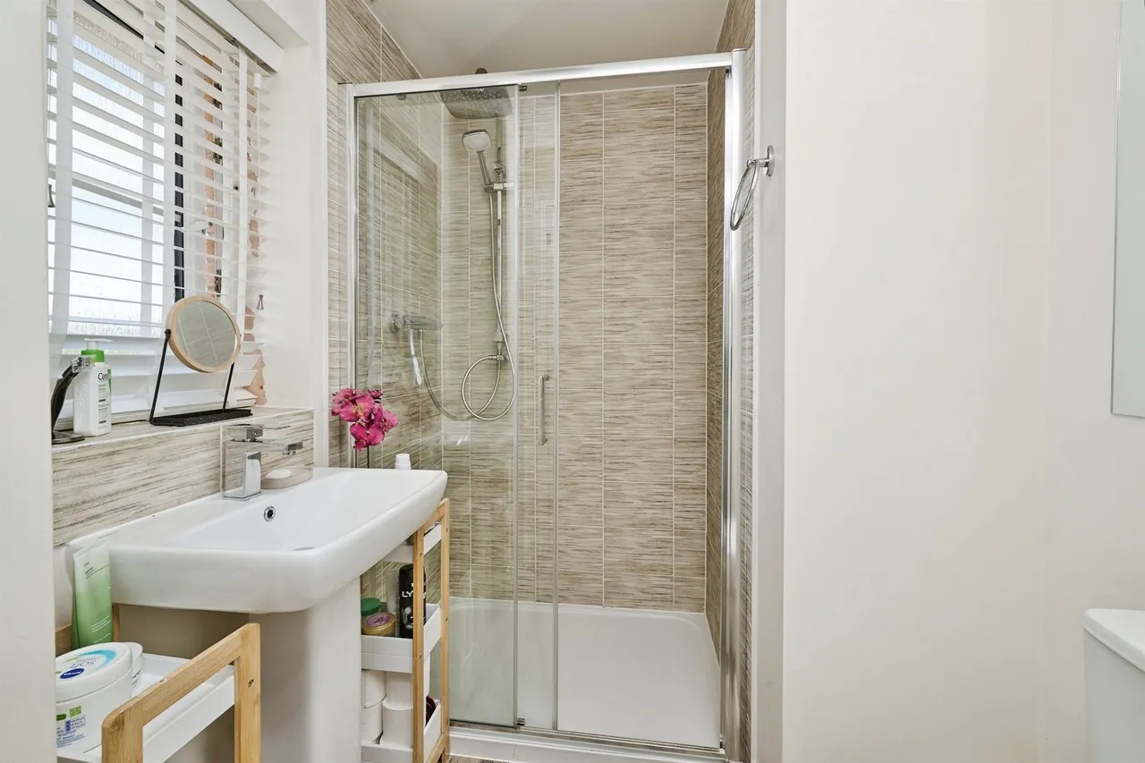 Langsett Gardens, Hampton Water, PE7, photo 11