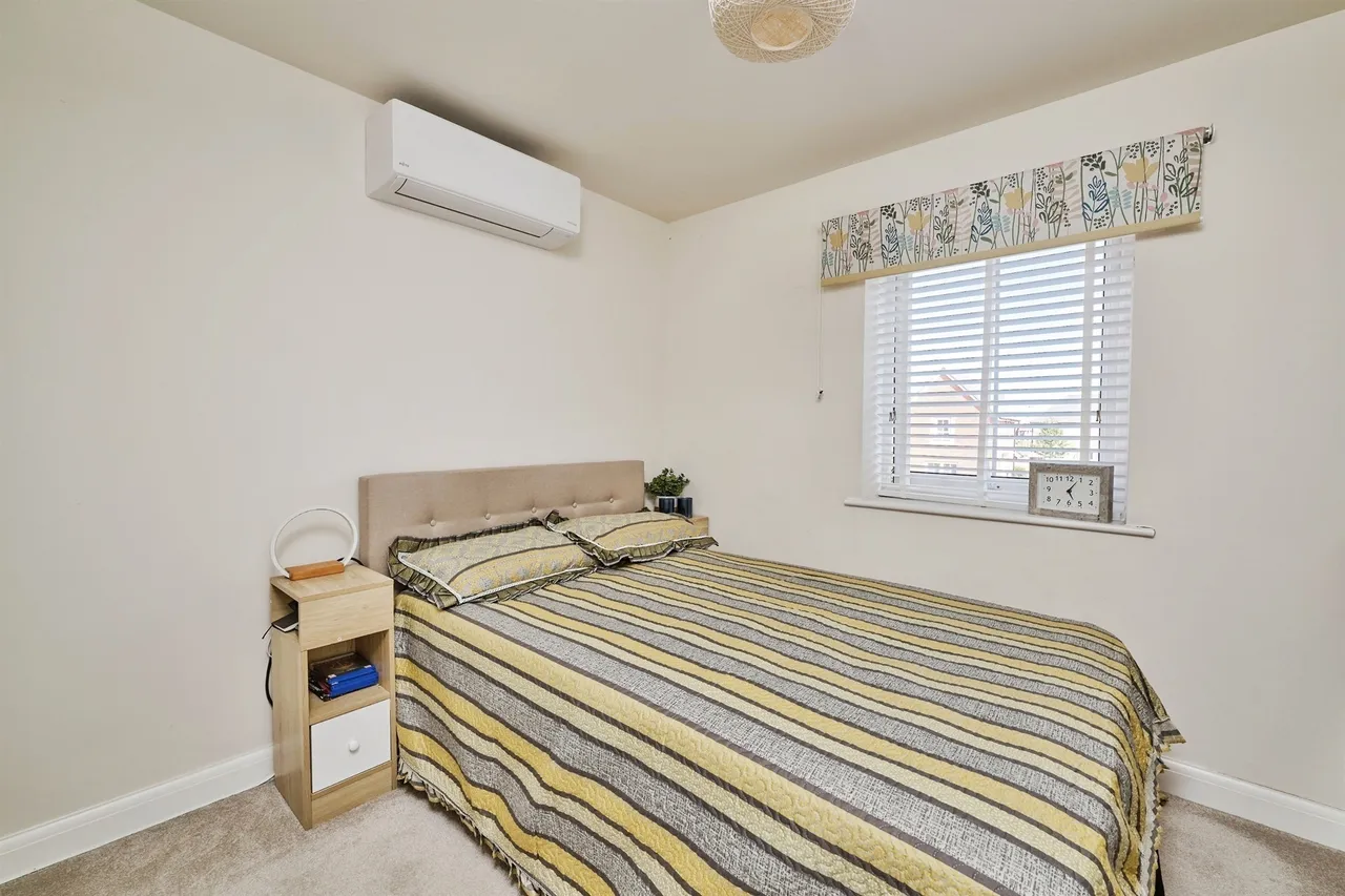 Langsett Gardens, Hampton Water, PE7, photo 10