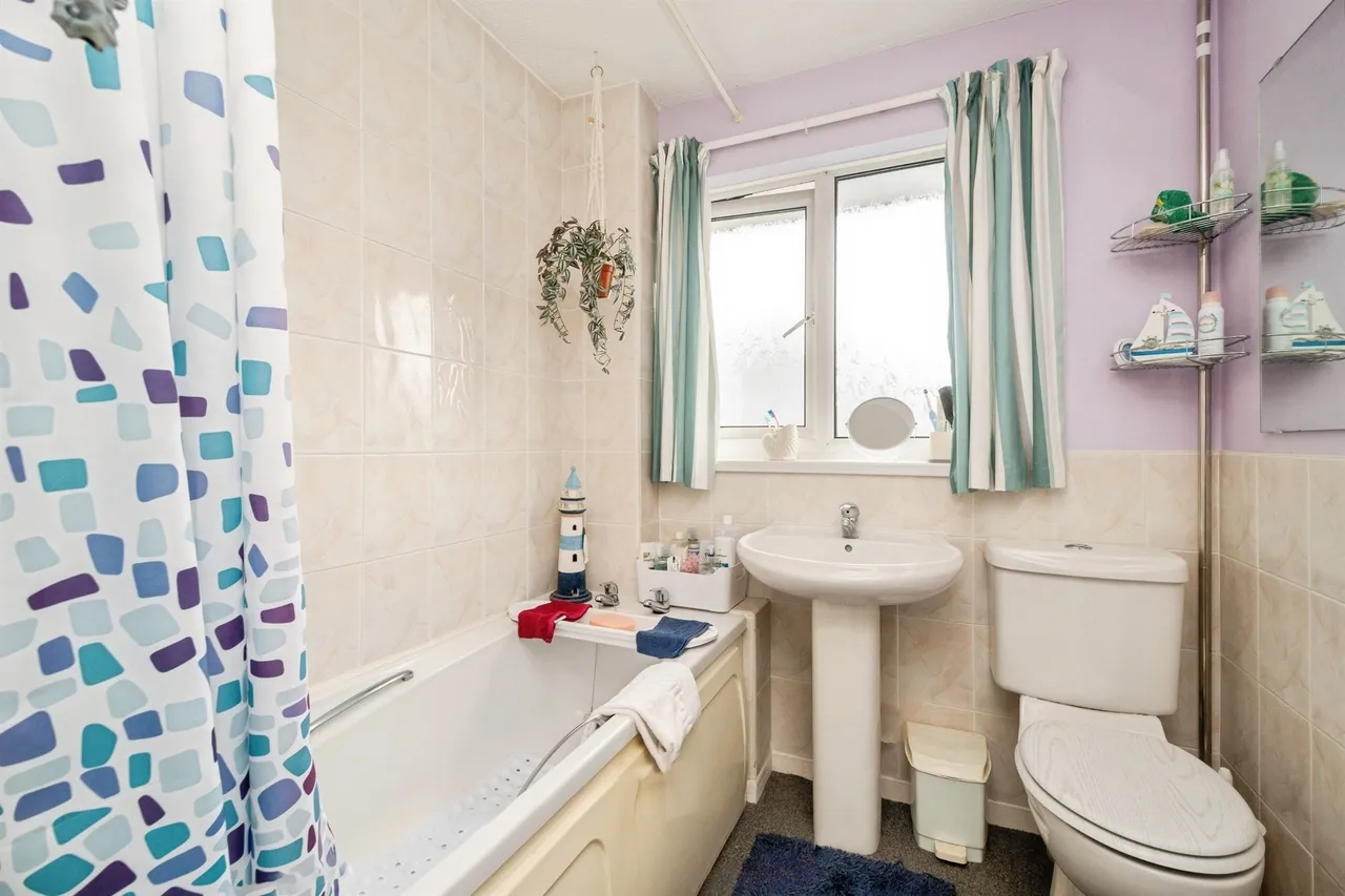 Beech Road, CALLINGTON, photo 11