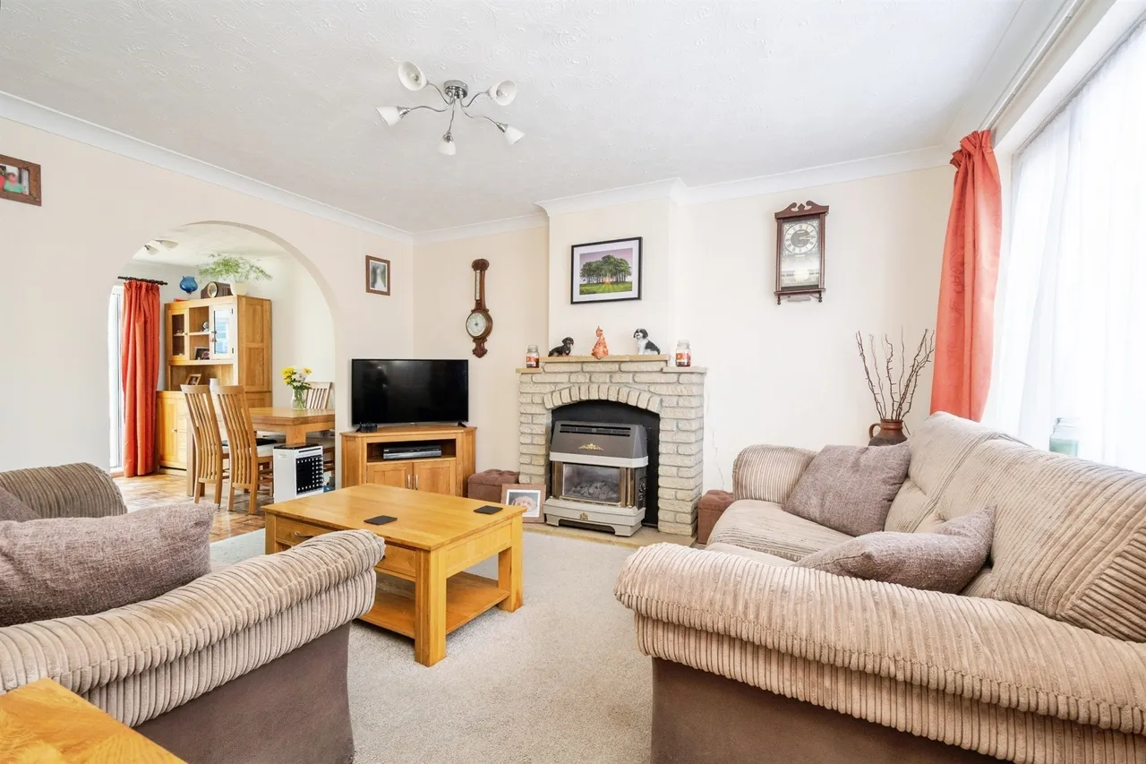 Beech Road, CALLINGTON, photo 2