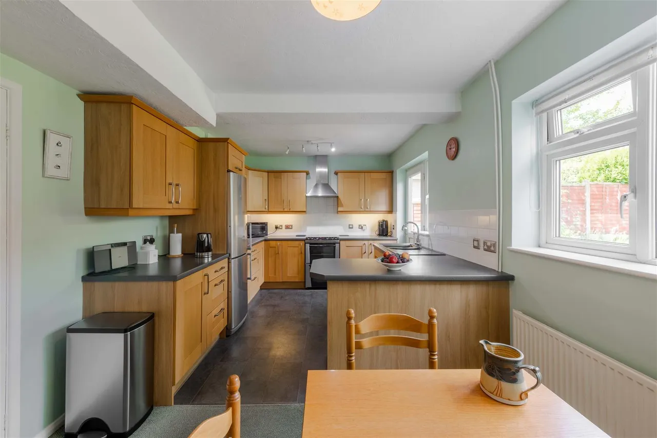Wollescote Road, Pedmore, Stourbridge, photo 8