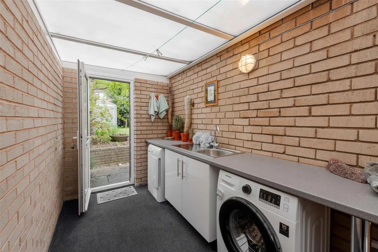 Wollescote Road, Pedmore, Stourbridge, photo 11